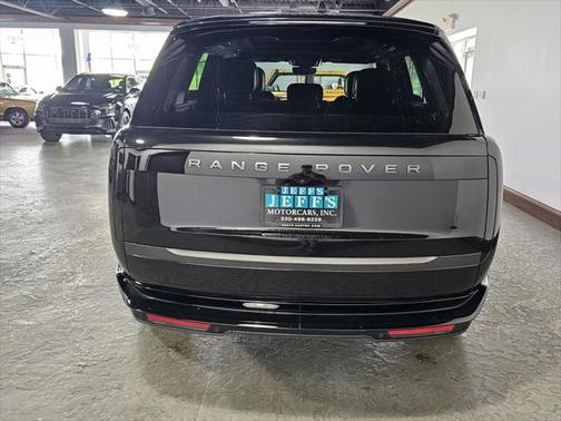 2025 Land Rover Range Rover P400 SE