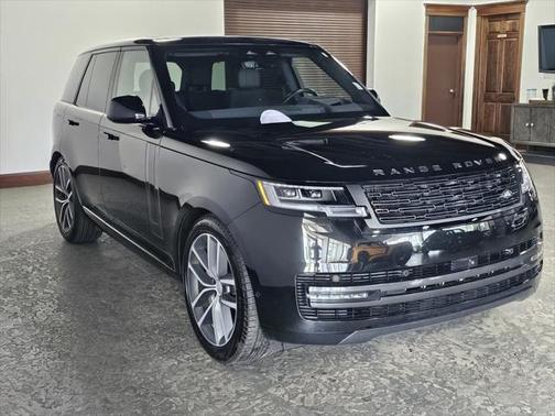 2025 Land Rover Range Rover P400 SE