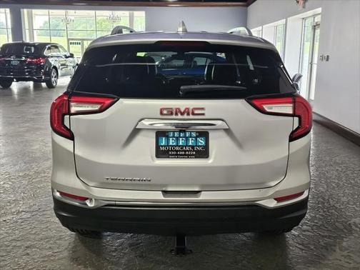 2022 GMC Terrain SLT