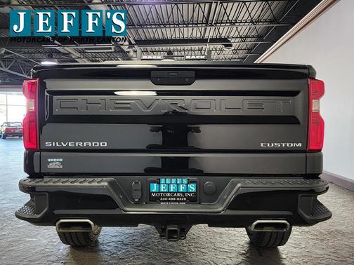 2021 Chevrolet Silverado 1500 Custom Trail Boss