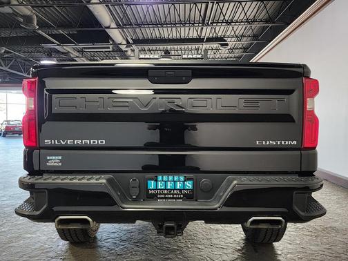2021 Chevrolet Silverado 1500 Custom Trail Boss