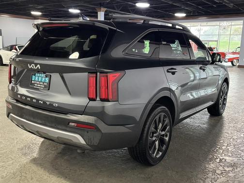 2022 Kia Sorento SX