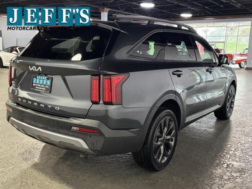 2022 Kia Sorento SX
