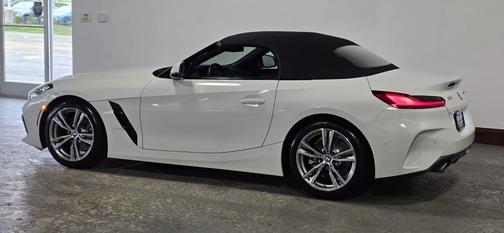 2025 BMW Z4 sDrive30i