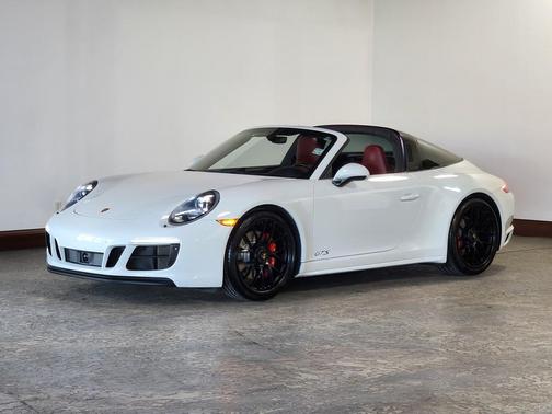 2018 Porsche 911 Targa 4 GTS