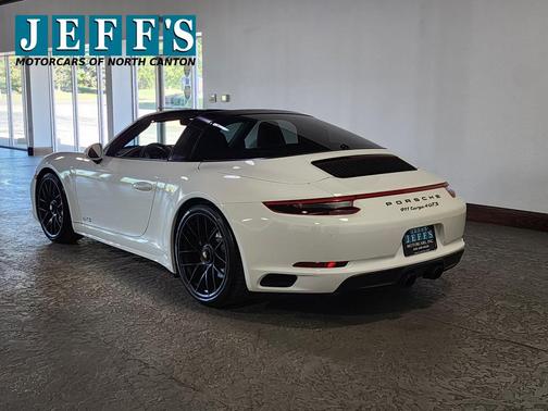 2018 Porsche 911 Targa 4 GTS