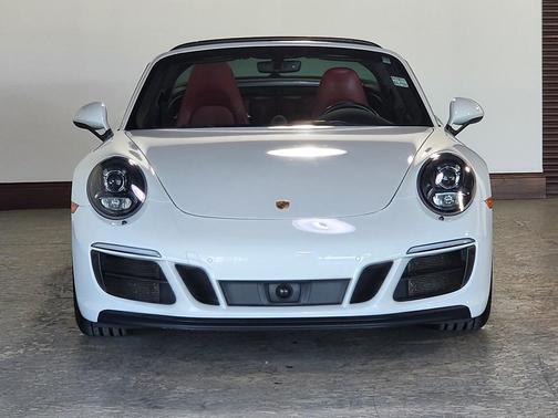 2018 Porsche 911 Targa 4 GTS