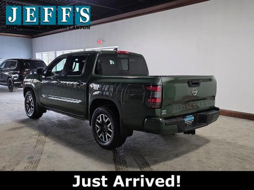 2024 Nissan Frontier SL