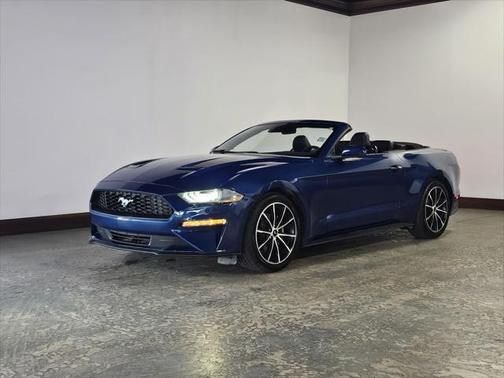 2022 Ford Mustang EcoBoost
