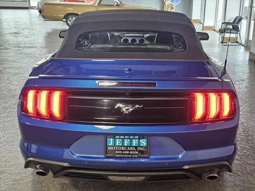 2022 Ford Mustang EcoBoost