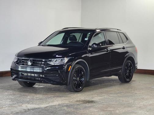 2022 Volkswagen Tiguan 2.0T SE R-Line Black 4MOTION