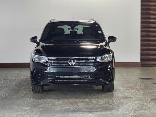 2022 Volkswagen Tiguan 2.0T SE R-Line Black 4MOTION