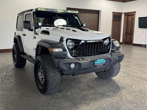 2022 Jeep Wrangler Sport S