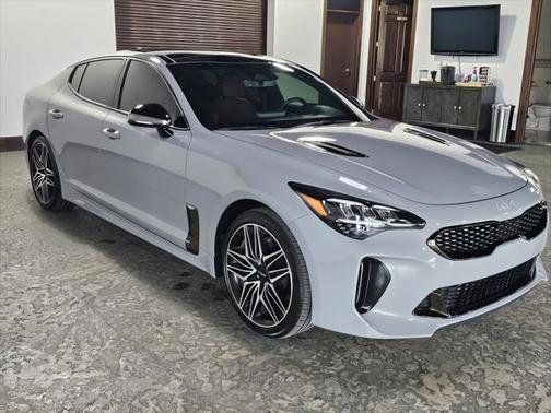 2022 Kia Stinger GT1