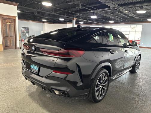 2023 BMW X6 xDrive40i