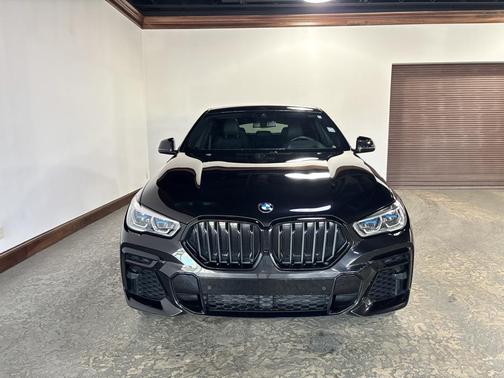 2023 BMW X6 xDrive40i