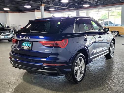 2022 Audi Q3 45 S line Premium
