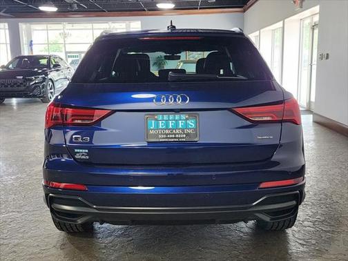 2022 Audi Q3 45 S line Premium