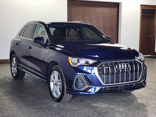 2022 Audi Q3 45 S line Premium