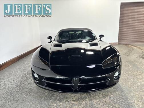 2004 Dodge Viper SRT10