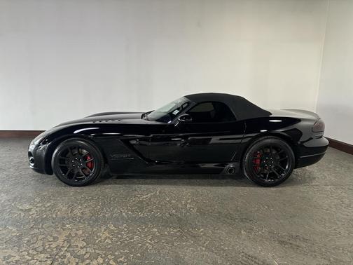 2004 Dodge Viper SRT10