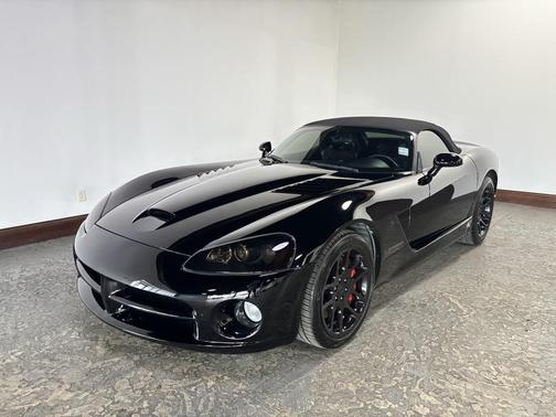 2004 Dodge Viper SRT10
