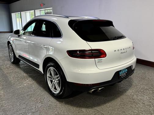 2016 Porsche Macan S