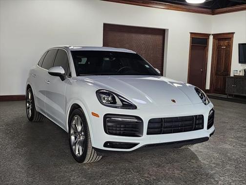 2022 Porsche Cayenne Platinum Edition