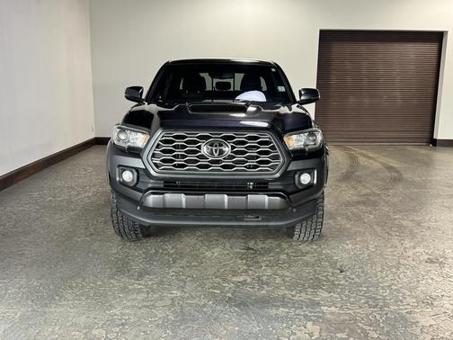 2020 Toyota Tacoma SR