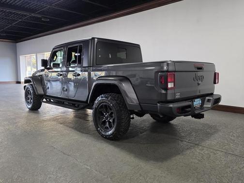 2022 Jeep Gladiator Willys 4x4
