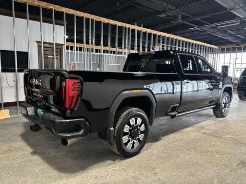 2024 GMC Sierra 2500 Denali