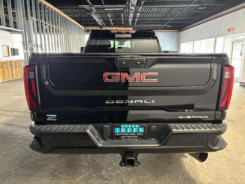2024 GMC Sierra 2500 Denali