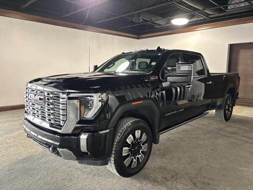2024 GMC Sierra 2500 Denali