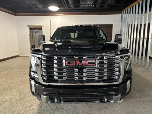 2024 GMC Sierra 2500 Denali