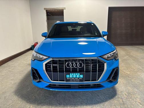 2022 Audi Q3 45 S line Premium