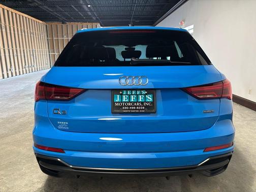 2022 Audi Q3 45 S line Premium