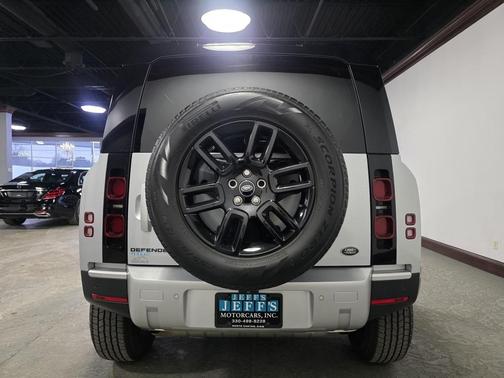 2022 Land Rover Defender 90 S