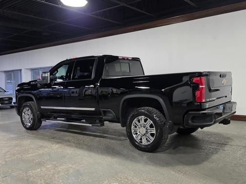 2024 Chevrolet Silverado 2500 High Country