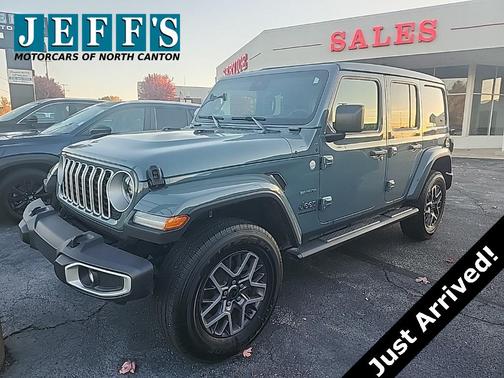 2024 Jeep Wrangler 4-Door Sahara 4x4