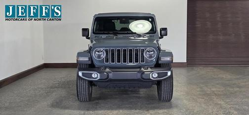 2024 Jeep Wrangler 4-Door Sahara 4x4