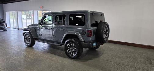 2024 Jeep Wrangler 4-Door Sahara 4x4