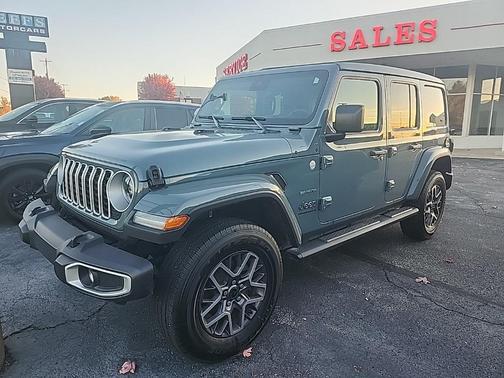 2024 Jeep Wrangler 4-Door Sahara 4x4