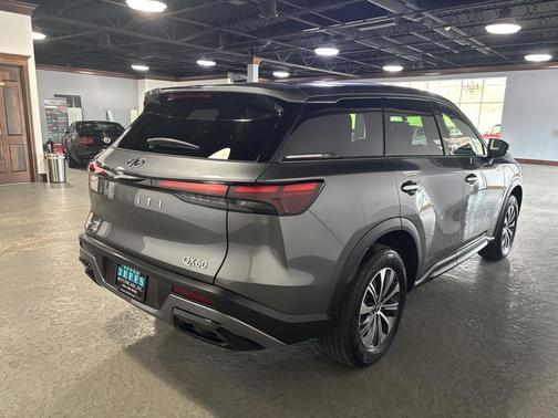 2023 INFINITI QX60 Pure
