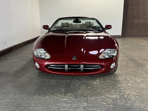 2002 Jaguar XK8 Base