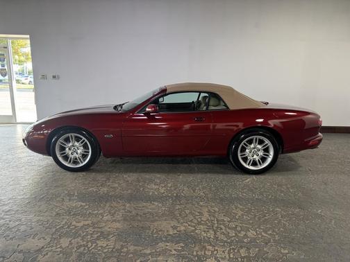 2002 Jaguar XK8 Base