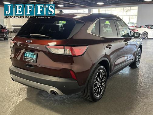 2021 Ford Escape Titanium