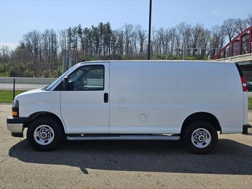 2023 GMC Savana 2500 Work Van