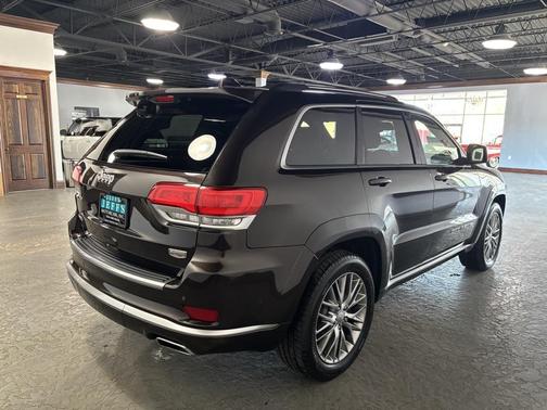 2017 Jeep Grand Cherokee Summit