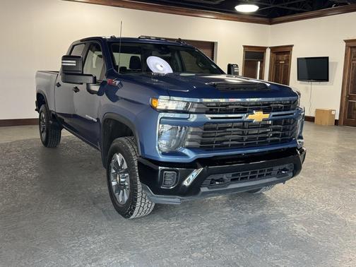 2024 Chevrolet Silverado 2500 Custom