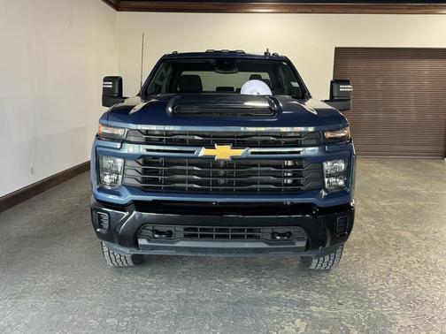 2024 Chevrolet Silverado 2500 Custom